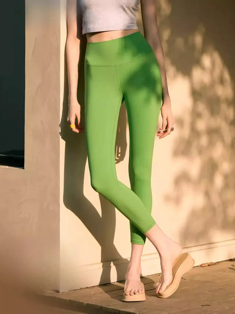 AeeYaa ハイウエストヨガレギンス|美脚ライン×伸縮フィット×軽やか快適