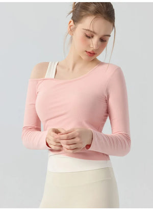 秋めく 裸感レイヤードヨガトップ 長袖 半固定カップで安心感のある着用感