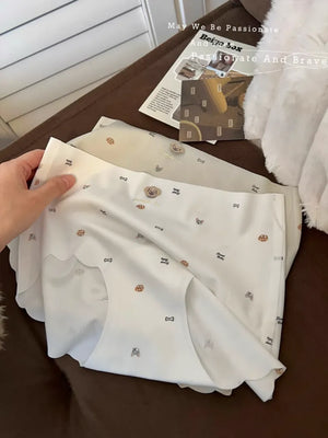 おうち時間にも心地よいナチュラルなデザイン