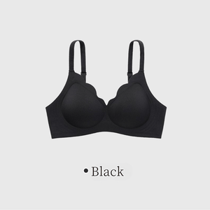 24時間快適ー無地ブラ-3Dホールド-痛くない脇高谷間ブラ-花型ー ブラック正面