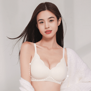 24時間快適ー無地ブラ-3Dホールド-ホワイト-モデル着用03