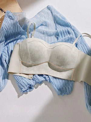 小胸メイクシリーズ 自然に寄せるタイダイ風 見せブラ 横から見た立体感