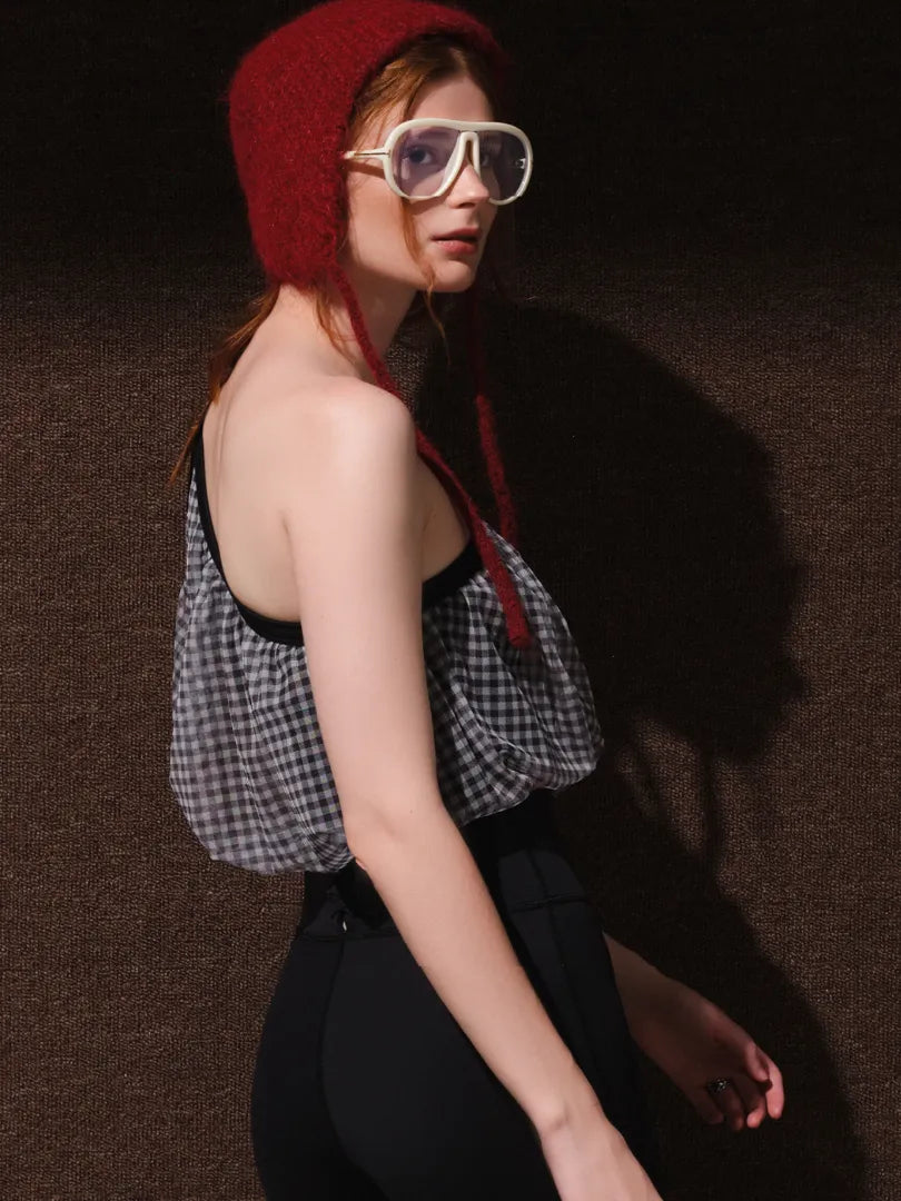 AeeYaa ワンショルダーギンガムトップス。透け感のあるメッシュ素材のヨガウェア。