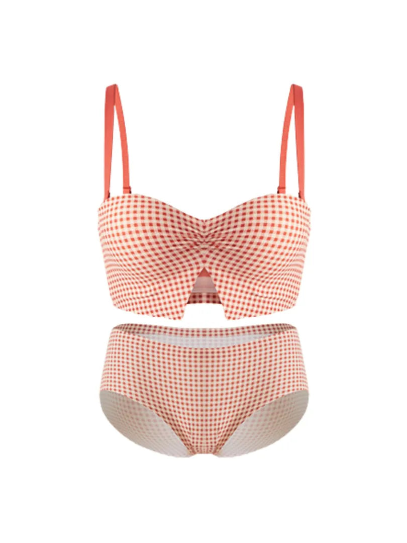 レッドのギンガムチェックカラーを紹介した画像。華やかで可愛い印象の定番色。