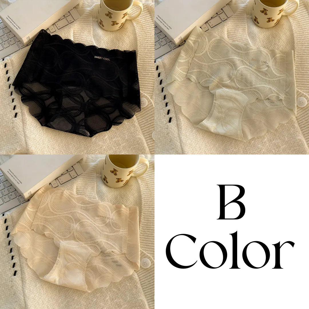 ふんわりとした柔らかさを伝える平置き構図