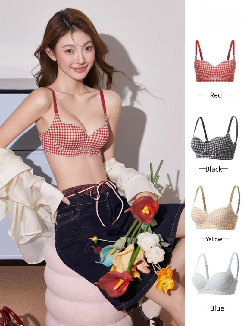 レッド・ブラック・ブルーの3色チェック柄を並べたカラー比較画像。