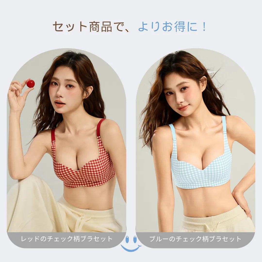 赤と青チェック柄の2色ブラ＆ショーツセット展示（別角度）。