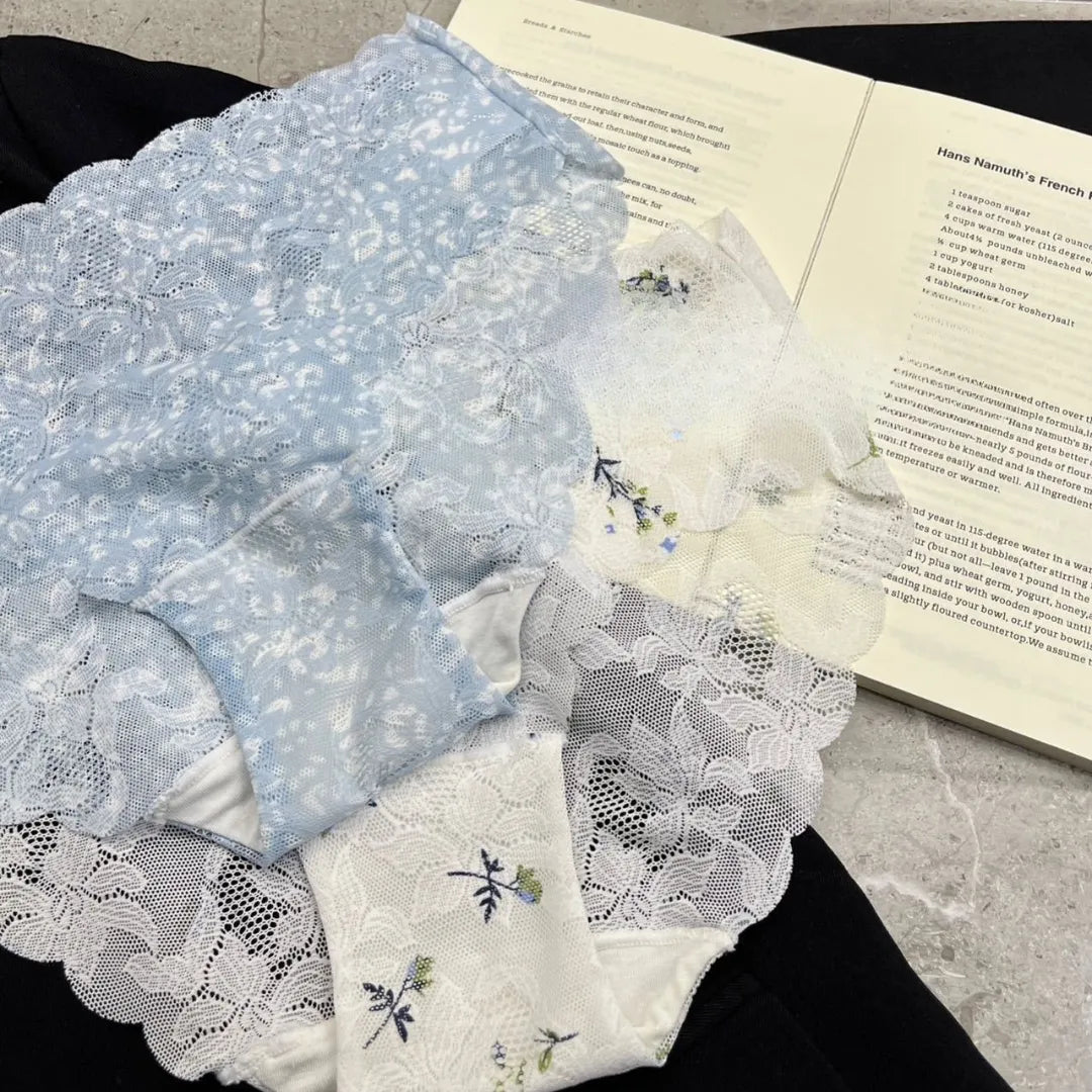 スカラップカットがヒップラインをきれいに見せる構造