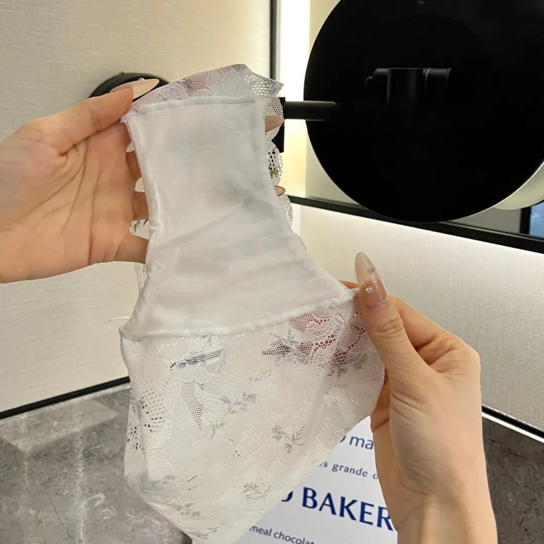 動きに合わせてやさしくフィットする生地の表現