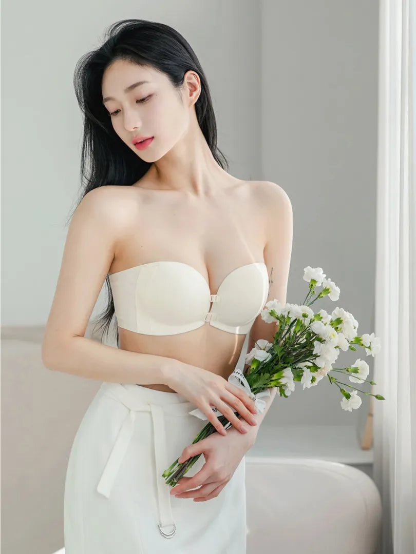 ノンワイヤーふんわり寄せシリーズ-ダブル前ホックノンワイヤーブラ-日常の着用イメージ