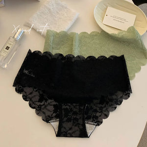 透け感エアリーレースシリーズ-パリシックシアーレースショーツ-肌を美しく魅せる透けレース。日常にも使いやすいシンプルで上品なデザイン